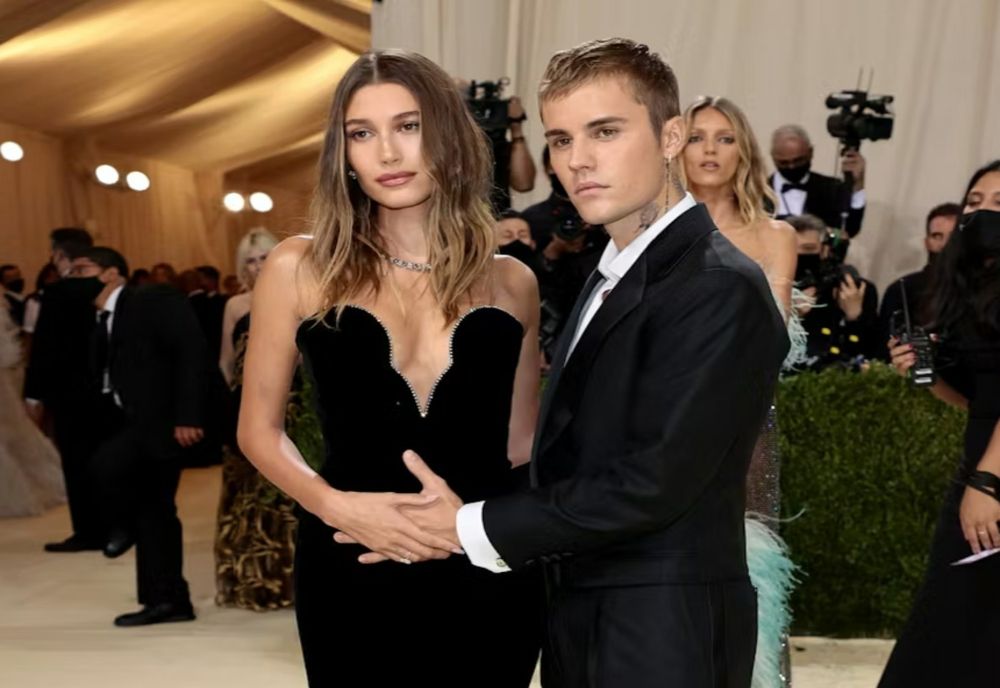 Hailey Bieber, însărcinată cu primul copil. Cum a făcut publică vestea