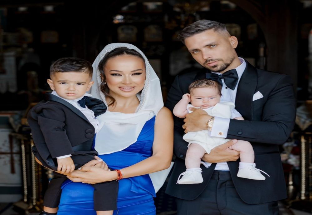 Detaliul inedit de pe rochia purtată de Vlăduța Lupău în ziua botezului lui Isaia