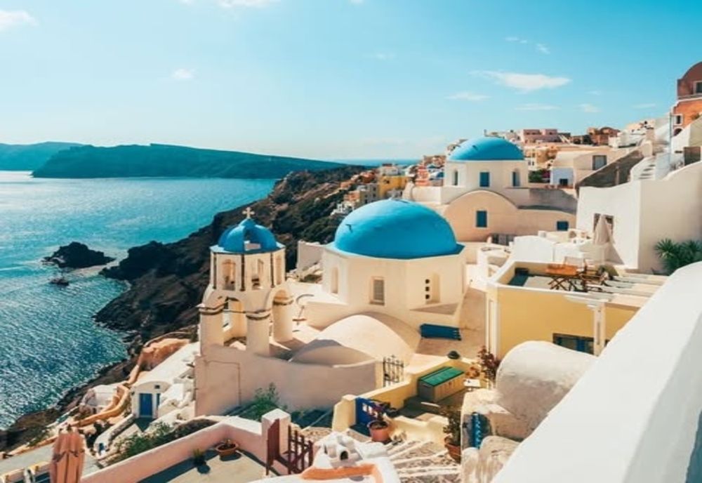 Cât de sigură este insula Santorini pentru turiști în 2025?