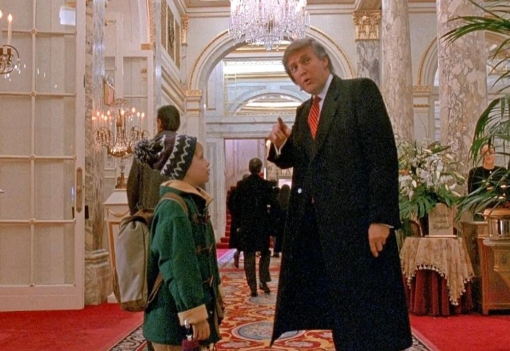 Scena cu Donald Trump din filmul „Singur acasă 2”, ștearsă!