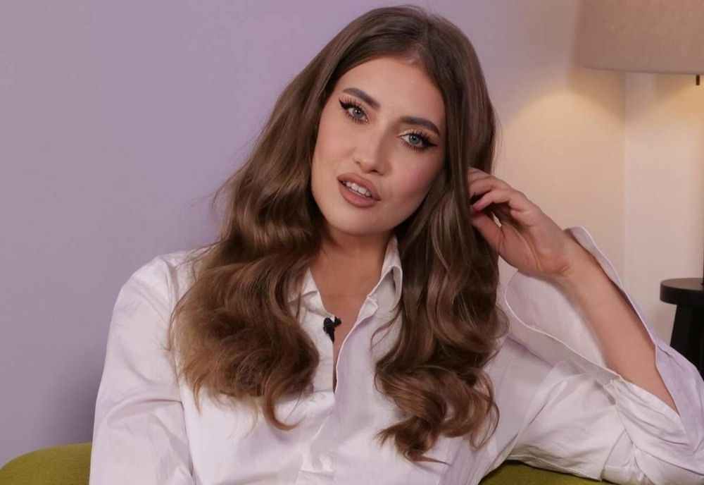 CÂT COSTĂ, DE FAPT, APARTAMENTUL DE 1.200.000 DE EURO AL IULIEI ALBU