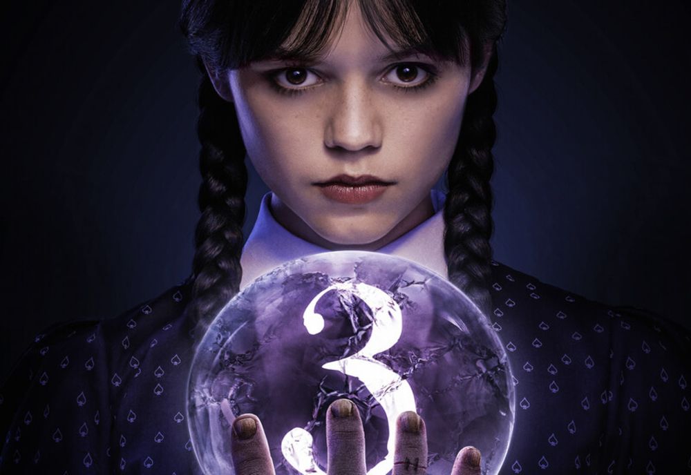 WEDNESDAY REVINE CU SEZONUL 3