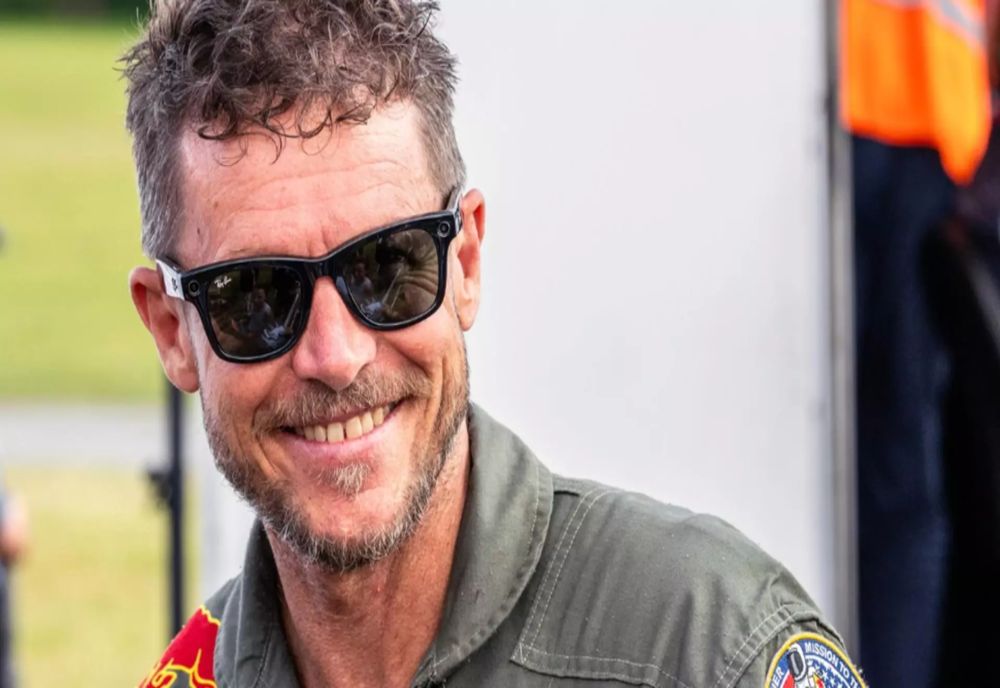 DE CE NU A VRUT NICIODATĂ SĂ AIBĂ COPII FELIX BAUMGARTNER