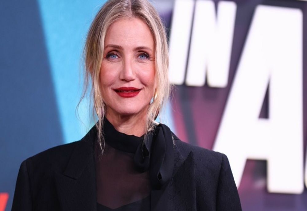 CUM ARATĂ CAMERON DIAZ LA 52 DE ANI, FĂRĂ OPERAȚII ESTETICE