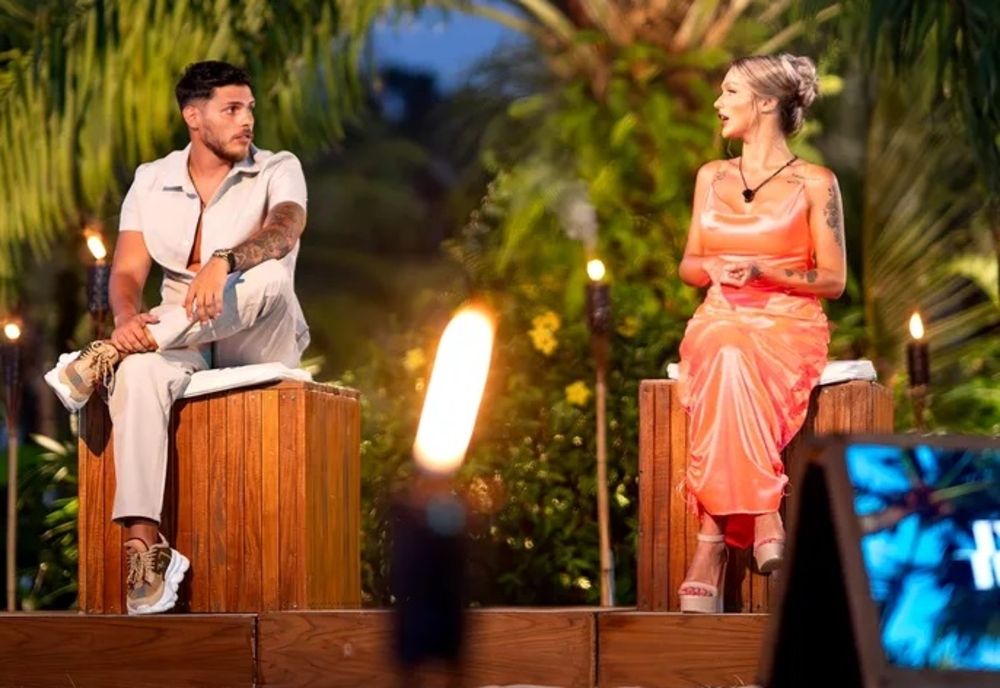 BANII PE CARE ÎI CÂȘTIGĂ ISPITELE LA INSULA IUBIRII