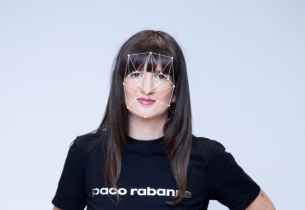 AM ÎNTREBAT CHATGPT DESPRE RUTINA PERFECTĂ DE ÎNGRIJIRE A PIELII MELE. IATĂ CE AM AFLAT!