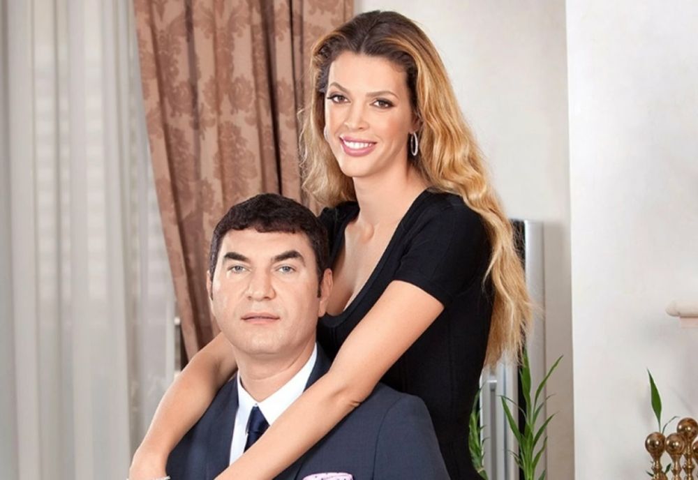 ALINA VIDICAN, DE NERECUNOSCUT DIN CAUZA OPERAȚIILOR ESTETICE