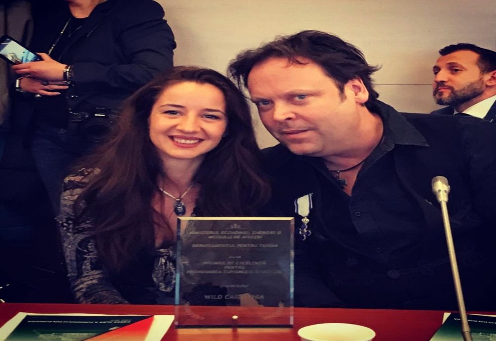 Jurnalistul britanic Charlie Ottley a obținut cetățenia română. Joi a depus jurământul de credință