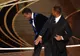 OSCAR 2022 | Will Smith l-a pălmuit pe Chris Rock pe scenă, în timpul galei: Nu pronunța numele soției mele cu gura ta nenorocită – VIDEO