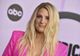 MEGHAN TRAINOR ȘOCHEAZĂ FANII CU O TRANSFORMARE NEAȘTEPTATĂ. A FOST CONFUNDATĂ CU PARIS HILTON